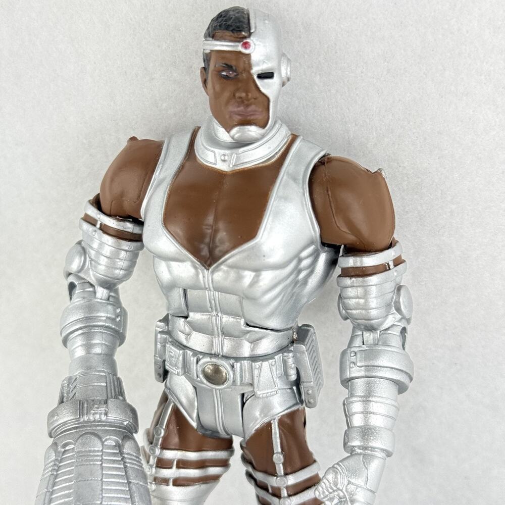 Cyborg DC Comics Action Figure Wave 4 Silver Armor Fully Jointed Toy Figure